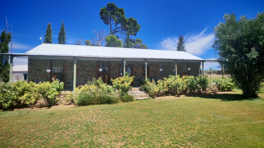 6 Bedroom Property for Sale in Pearston Eastern Cape